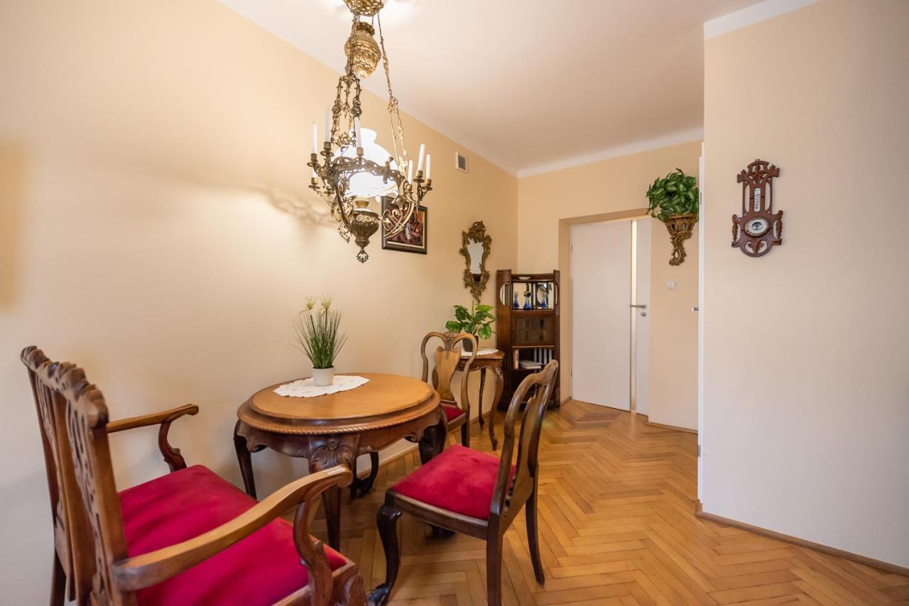 Downtown Antique Apartment Βαρσοβία Εξωτερικό φωτογραφία