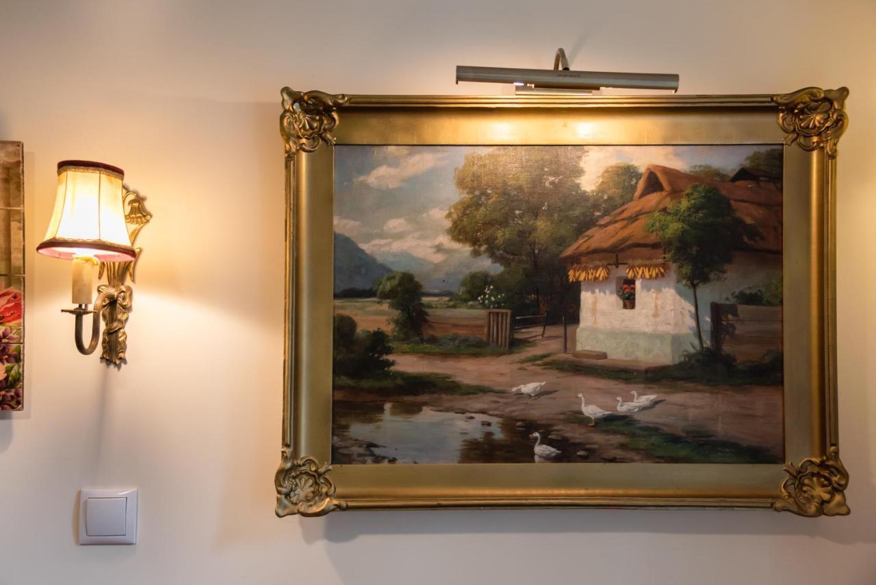 Downtown Antique Apartment Βαρσοβία Εξωτερικό φωτογραφία